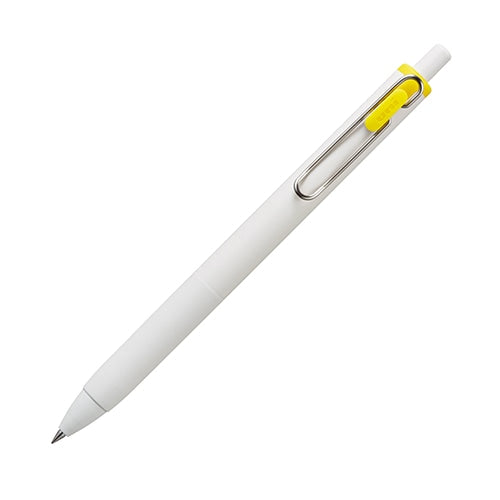 三菱鉛筆 Gel Ink Ballpoint Pen Uni-Ball One 0.5 Yellow UMNS05-2 diagonal view white barrel yellow clip