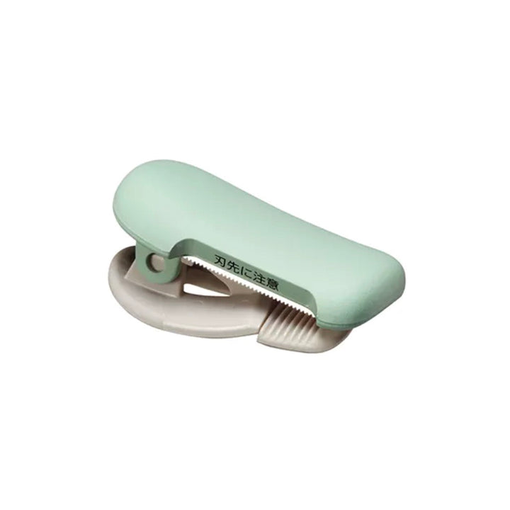 Kokuyo Karu Cut Washi Tape Cutter - Clip - 10-15 mm - Light Green