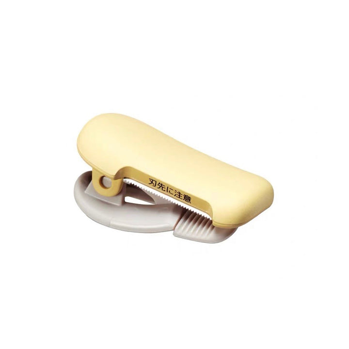 Kokuyo Karu Cut Washi Tape Cutter - Clip - 10-15 mm - Light Yellow